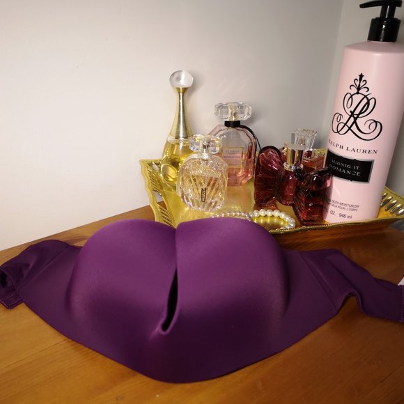 Victoria Secret T-Shirt Wireless Bra - Picture 1 of 6